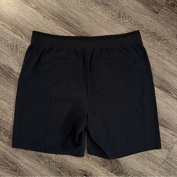 Athleta cosmic Bermuda - Picture 3 of 3